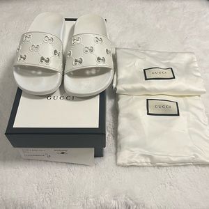 Gucci Rubber Pursuit G Slides